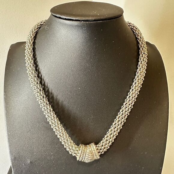 SALE! 17” mesh and magnetic clasp vintage silver toned necklace! - Picture 9 of 9